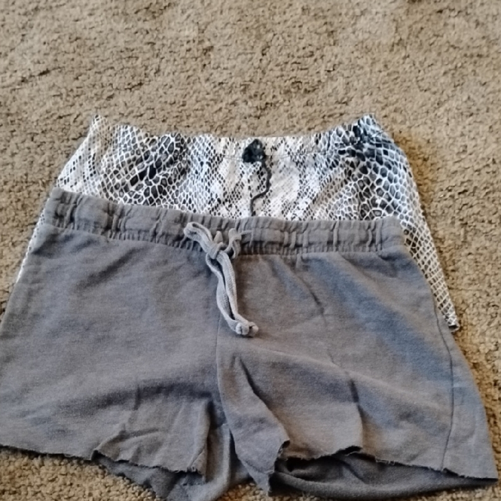 Bobbie Brooks Gray Shorts with Snakeskin Waistband Accent